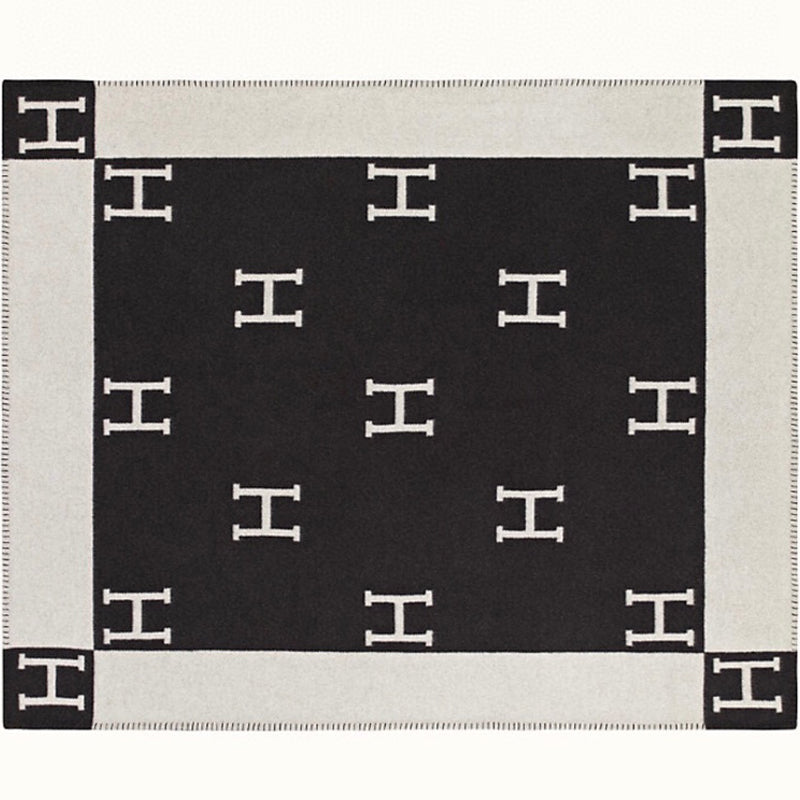 Hermes discount h throw