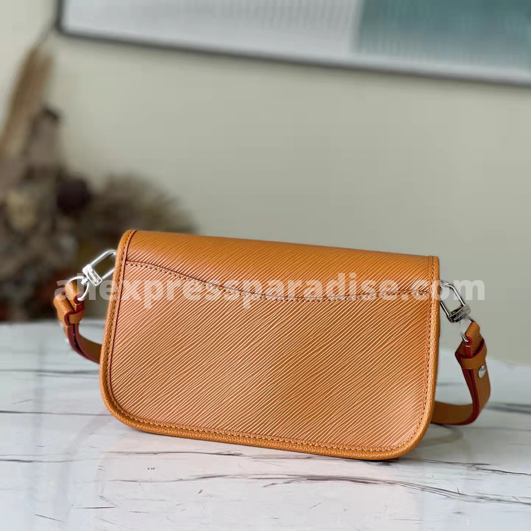 Louis Vuitton Buci Bag Honey Gold – StyleHill