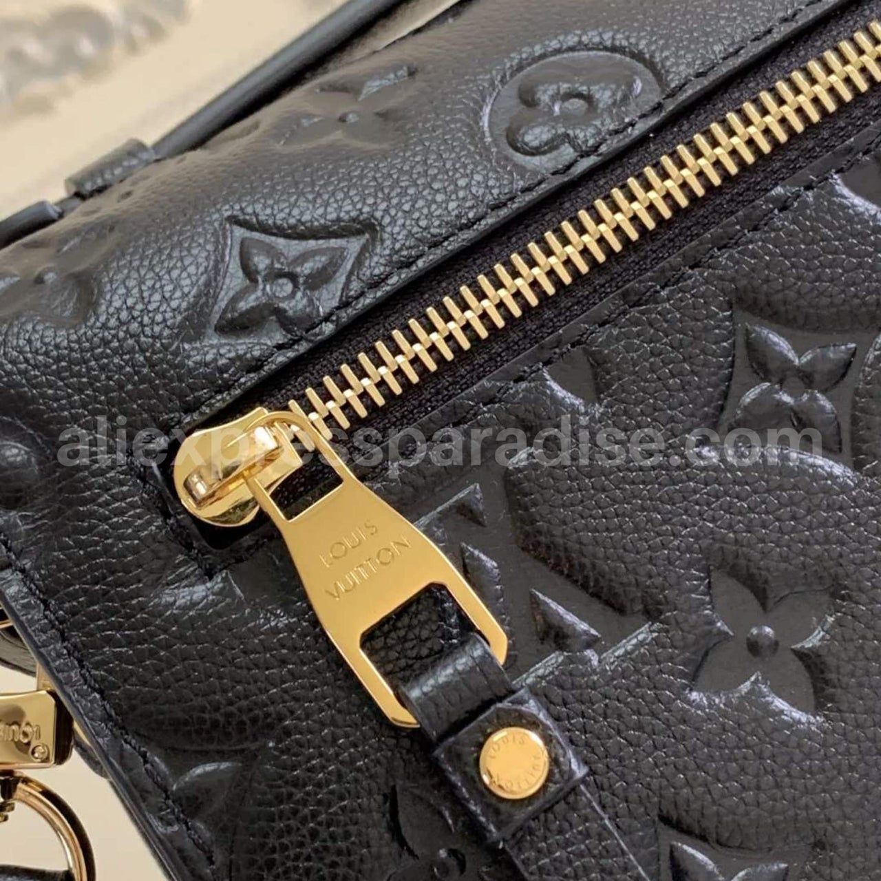 Louis Vuitton Pochette Metis Canvas MONOGRAM vs EMPREINTE Leather